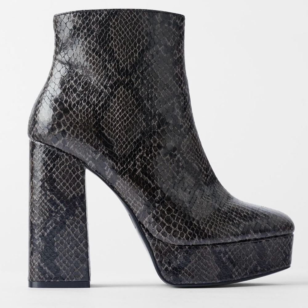 ZARA Gray Snakeskin Platform Heeled Booties 39